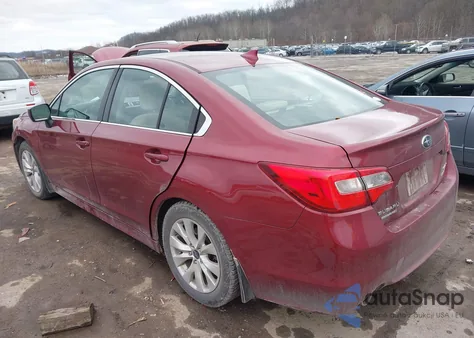 2017 Subaru Legacy 2.5I Premium z USA, uszkodzony, nr VIN 4S3BNAD62H3041173